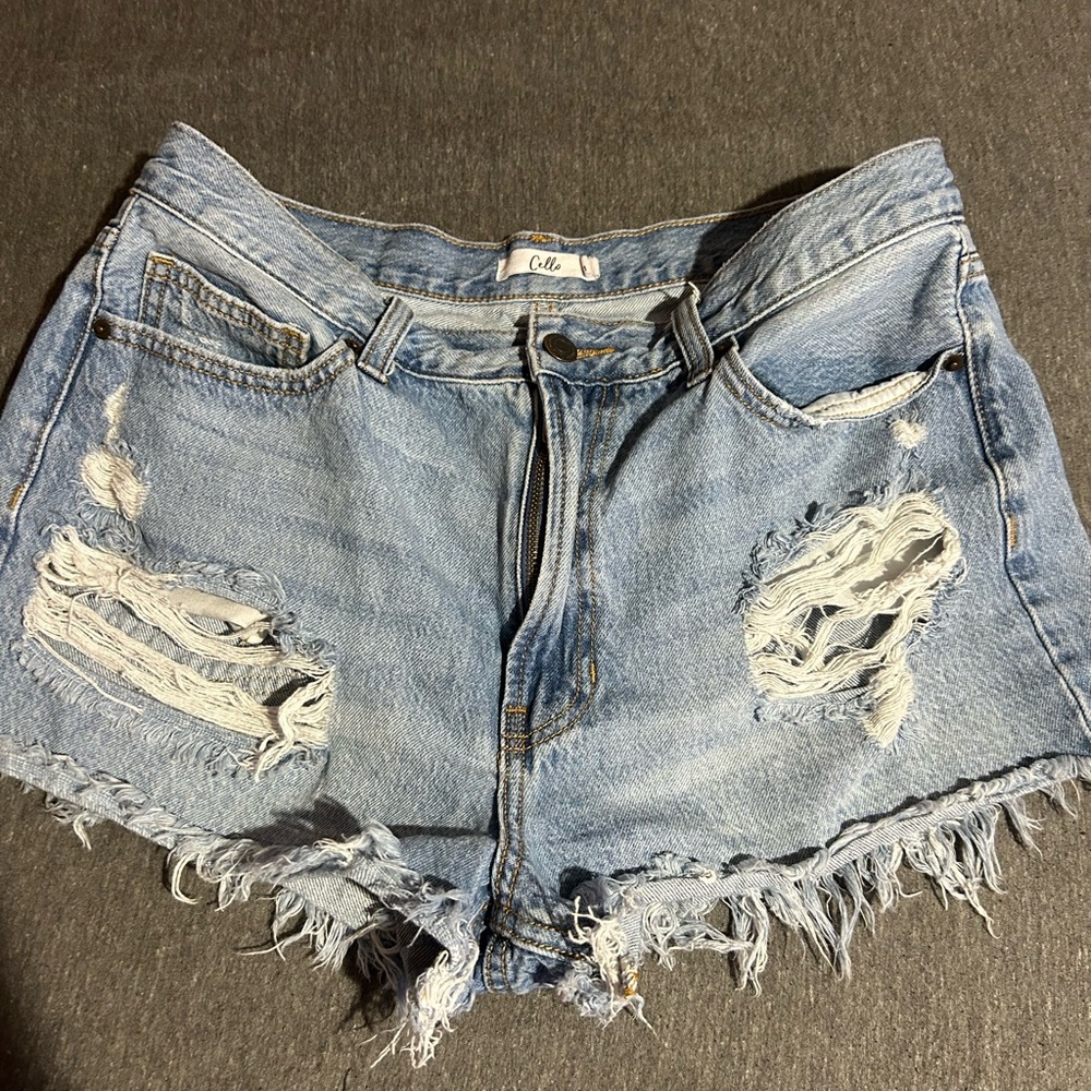 These are some shorts I bought at Ross for 14.99 but they don’t fit me anymore